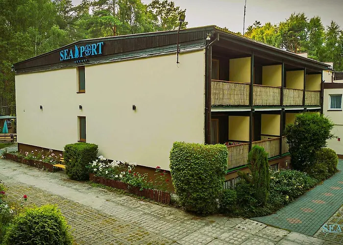 Semesteranläggning (resort) Sea-port *